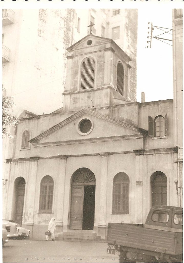 ORAN EGLISE DE SAINT ESPRIT PLACE DE LA BASTILLE 1961  (1).jpg